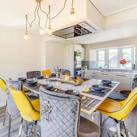 4 Bed In Skipton Oc-89095 Holiday home Starbotton