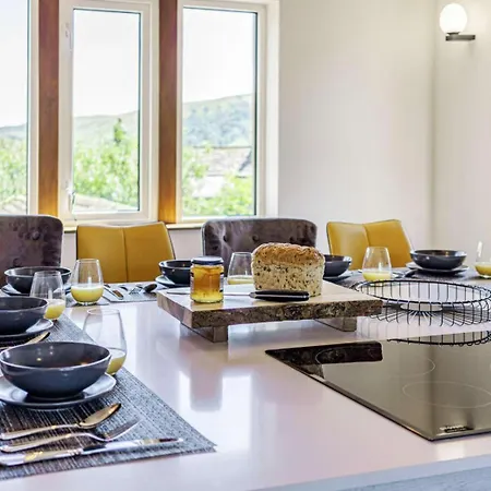 4 Bed In Skipton Oc-89095 Holiday home Starbotton