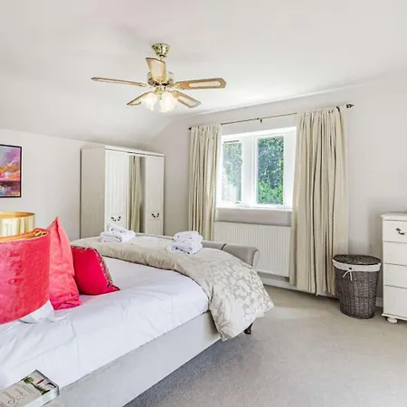 4 Bed In Skipton Oc-89095 Holiday home Starbotton